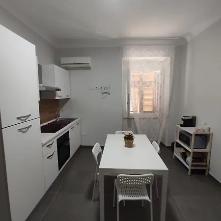 アパート Certe Notti タラント